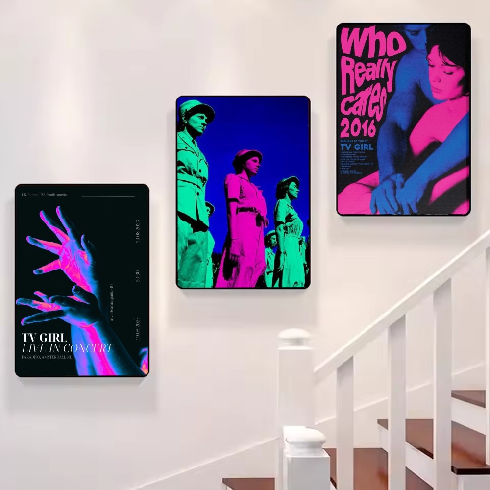 ملصق فني لفتاة التلفزيون باللو - مراجعة Home Office And Tv Room Ideas وسعره